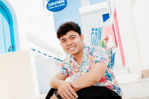 Mengungkap Sisi Romantis Iman Wawan, Konten Kreator yang Menginspirasi Mengungkap Sisi Romantis Iman Wawan, Konten Kreator yang Menginspirasi