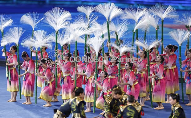 Opening Asian Games 2022 Berlangsung Meriah! Defile Indonesia Pamer Baju Daerah Opening Asian Games 2022 Berlangsung Meriah! Defile Indonesia Pamer Baju Daerah