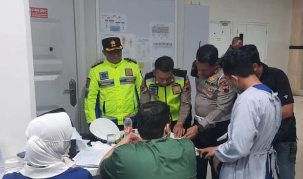 Korban Kecelakaan Maut Exit Tol Bawen Semarang Dirawat di Sejumlah RS, Berikut Daftarnya Korban Kecelakaan Maut Exit Tol Bawen Semarang Dirawat di Sejumlah RS, Berikut Daftarnya