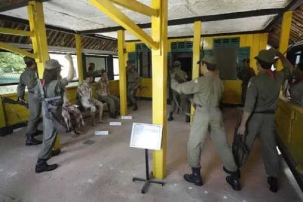 Sandi Senam Revolusi dan Ibu Pertiwi Hamil Tua, Misteri G30S PKI yang Belum Terungkap Sandi Senam Revolusi dan Ibu Pertiwi Hamil Tua, Misteri G30S PKI yang Belum Terungkap