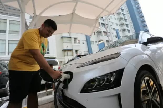 ESDM Akan Permudah Pengusaha SPKLU Peroleh Izin Lingkungan ESDM Akan Permudah Pengusaha SPKLU Peroleh Izin Lingkungan