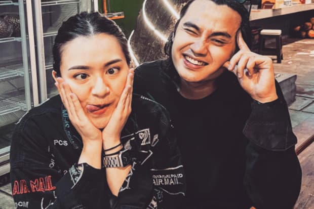 Putus dengan Nathalie Holscher, Yogi Ilham Dituding Cuma Numpang Tenar Putus dengan Nathalie Holscher, Yogi Ilham Dituding Cuma Numpang Tenar