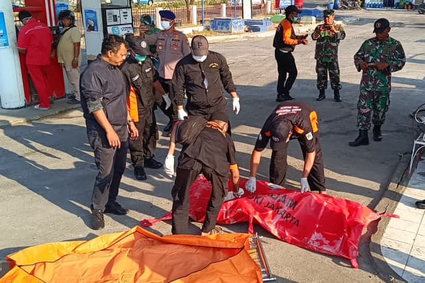 Mayat yang Kepalanya Sisa Tengkorak di Pulau Seribu Pemuda 16 Tahun Asal Sukabumi Mayat yang Kepalanya Sisa Tengkorak di Pulau Seribu Pemuda 16 Tahun Asal Sukabumi