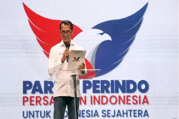 Momen Jokowi Bisik-bisik ke Ganjar, Sekjen Partai Perindo: Itu Pesan Kuat Terus Bersama Momen Jokowi Bisik-bisik ke Ganjar, Sekjen Partai Perindo: Itu Pesan Kuat Terus Bersama