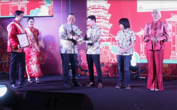 Kevin Sanjaya Terima Penghargaan PSMTI Kategori Kreativitas Seni Kebudayaan Bidang Olahraga Kevin Sanjaya Terima Penghargaan PSMTI Kategori Kreativitas Seni Kebudayaan Bidang Olahraga