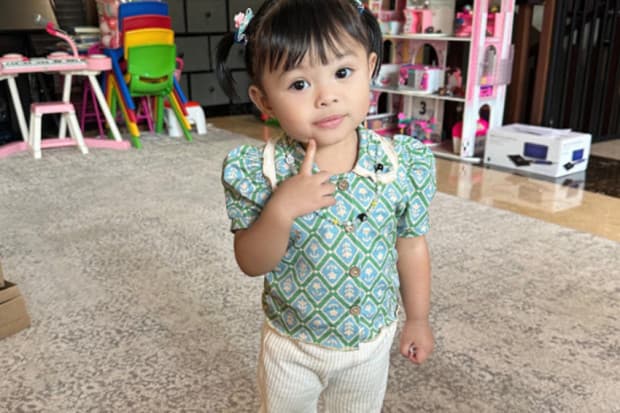 Ameena Jatuh dan Berdarah, Aurel Hermansyah Tenangkan Netizen: di Sini Gak Ada yang Salah Ameena Jatuh dan Berdarah, Aurel Hermansyah Tenangkan Netizen: di Sini Gak Ada yang Salah