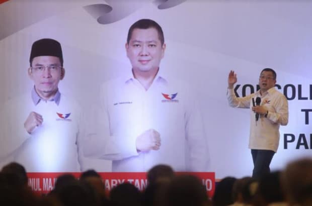 HT Minta Kader Perindo Turun ke Bawah Tampung Aspirasi Masyarakat Sulut HT Minta Kader Perindo Turun ke Bawah Tampung Aspirasi Masyarakat Sulut