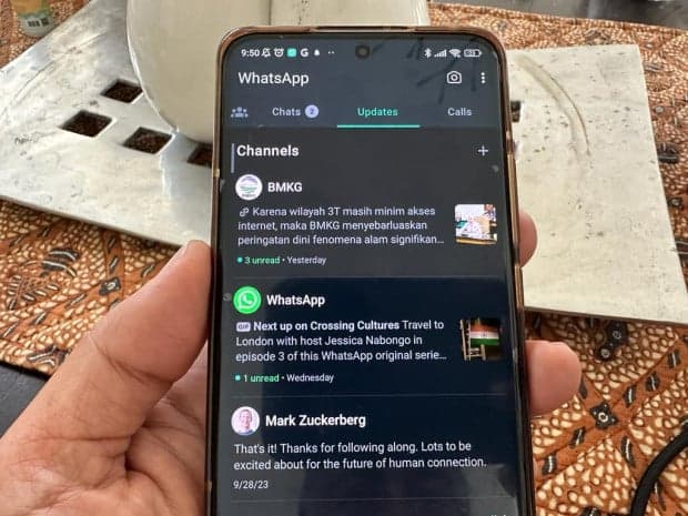 Cara Mengembalikan WhatsApp Menjadi Tanpa Saluran Cara Mengembalikan WhatsApp Menjadi Tanpa Saluran