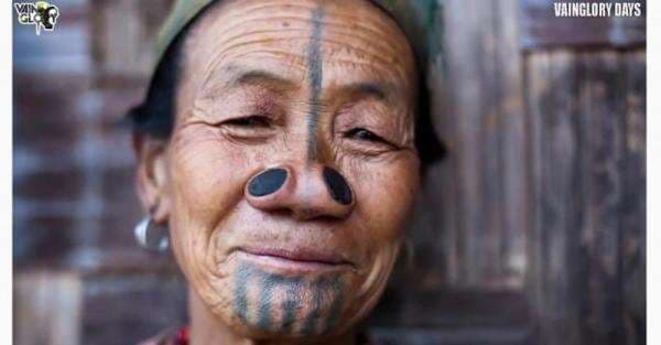 7 Tradisi Kecantikan Mengerikan di Dunia, Telinga hingga Leher Dibuat Memanjang 7 Tradisi Kecantikan Mengerikan di Dunia, Telinga hingga Leher Dibuat Memanjang