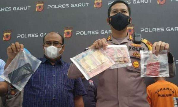 Duh! Hotel di Kawasan Wisata Cipanas Jadi Tempat Transaksi PSK Online Duh! Hotel di Kawasan Wisata Cipanas Jadi Tempat Transaksi PSK Online