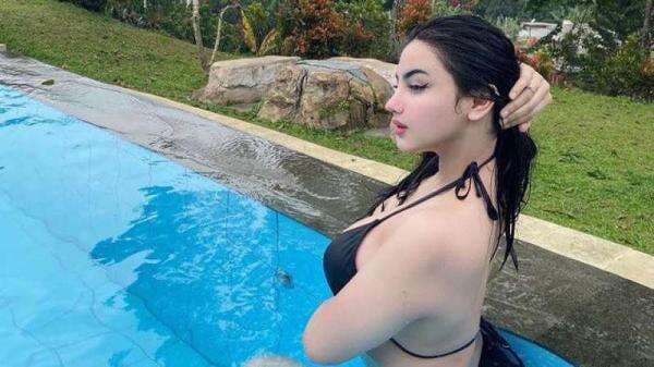 Dibekuk Tanpa Busana, Cassandra Angelie Ternyata Emang Doyan Pakai Bikini Dibekuk Tanpa Busana, Cassandra Angelie Ternyata Emang Doyan Pakai Bikini