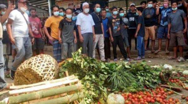 Pasar Induk Tanah Tinggi Masih Beroperasi, Pedagang Pasar Jatiuwung Protes Sepi Pembeli Pasar Induk Tanah Tinggi Masih Beroperasi, Pedagang Pasar Jatiuwung Protes Sepi Pembeli