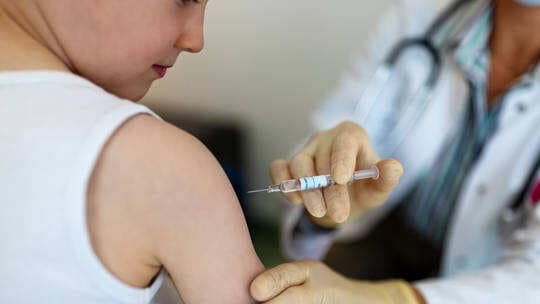 42 Anak Usia 5 - 11 Tahun Salah Disuntik Vaksin Covid-19 untuk Orang Dewasa