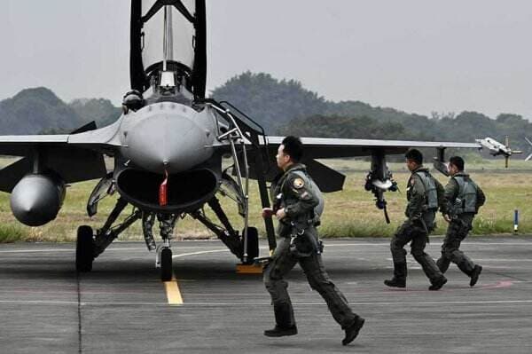Taiwan Latihan Mencegat Pesawat Tiongkok