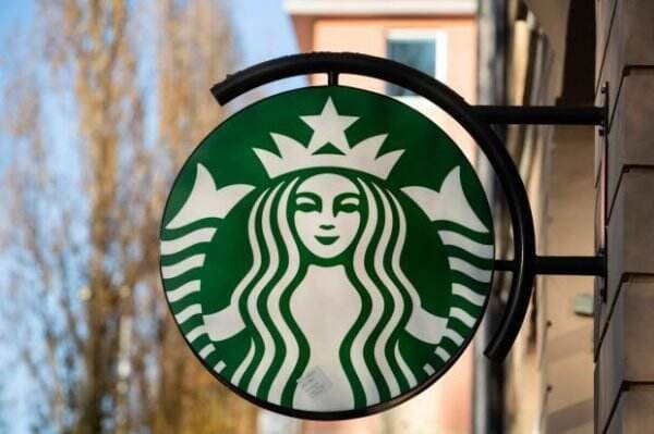 Kasus Covid-19 di AS Kembali Melonjak, Karyawan Starbucks Pilih Mogok Kerja