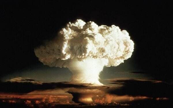 928 Bom Nuklir AS Diledakkan di Tanah Mereka, Warga Pribumi Menderita