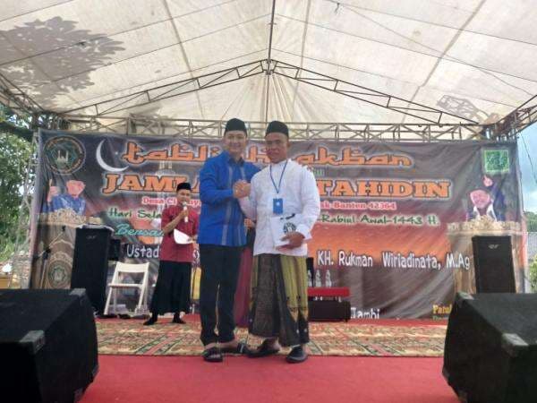 Resmikan Masjid Megah di Muncang Lebak, Nabil Jayabaya Gelontorkan Rp20 Juta untuk Guru Ngaji Resmikan Masjid Megah di Muncang Lebak, Nabil Jayabaya Gelontorkan Rp20 Juta untuk Guru Ngaji