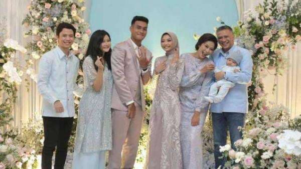 Pesona Laras Carissa Devinta, Putri Waketum PSSI yang Jadi Calon Istri Muhammad Rafli Pesona Laras Carissa Devinta, Putri Waketum PSSI yang Jadi Calon Istri Muhammad Rafli