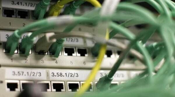 Kesal Internet Lambat, Pria Ini Bakar Fasilitas Jaringan Komunikasi Kota