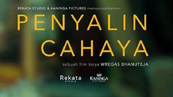 Nama Penulis Skenario Penyalin Cahaya Hilang dari Credit Title Nama Penulis Skenario Penyalin Cahaya Hilang dari Credit Title