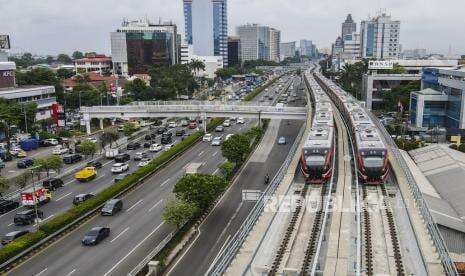 In Picture: Progres Pembangunan LRT di Jalur Pancoran
