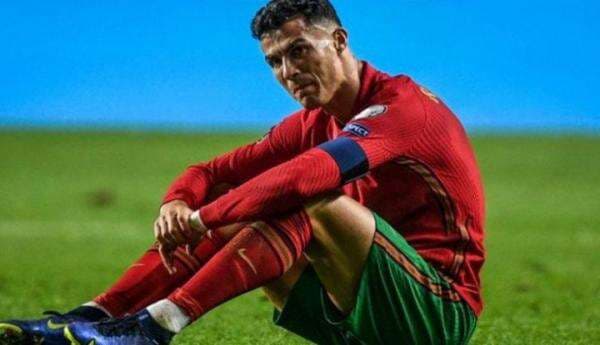 Sebut Ronaldo dan Ronaldinho Sebagai Idola, Kapten Portugal “Banggain” Prestasi Dirinya Sendiri Sebut Ronaldo dan Ronaldinho Sebagai Idola, Kapten Portugal “Banggain” Prestasi Dirinya Sendiri