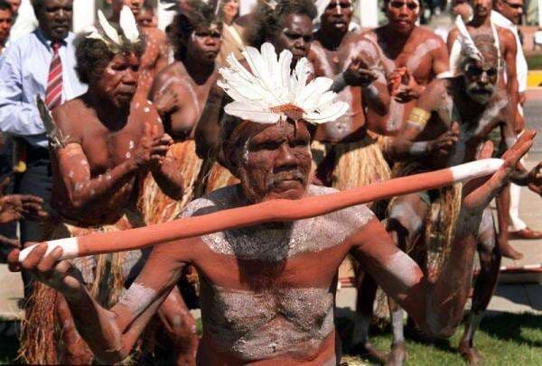 Penduduk Asli Benua Australia adalah Suku Apa? Ini Jawabannya Penduduk Asli Benua Australia adalah Suku Apa? Ini Jawabannya