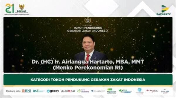Tokoh Penggerak Zakat Nasional, Menko Airlangga Raih Penghargaan BAZNAS Award 2022