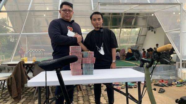 Bangun Masjid, Taqy Malik Lelang Sepeda Lipat Kesayangan Bangun Masjid, Taqy Malik Lelang Sepeda Lipat Kesayangan