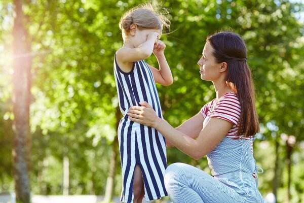 3 Cara Bijak Orang Tua Menghadapi Anak yang Suka Mengadu