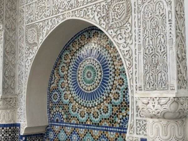 Masjid Agung Paris, Termegah di Prancis, Cantik Bak di Maroko!