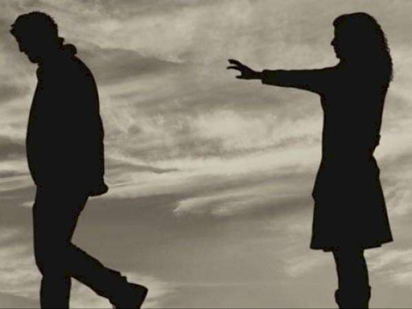 5 Hal Gila yang Pernah Dilakukan Orang karena Berpisah dengan Mantan Pasangan! 5 Hal Gila yang Pernah Dilakukan Orang karena Berpisah dengan Mantan Pasangan!