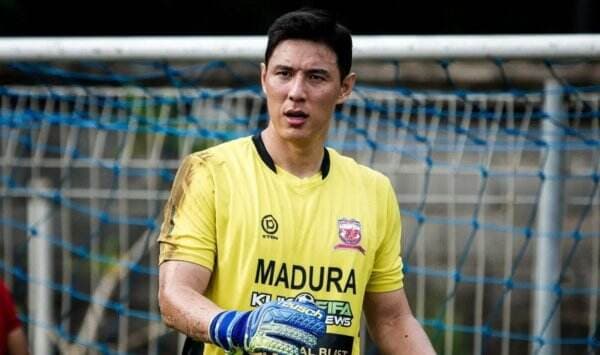 Kiper dari Korea Selatan sudah Bergabung dengan Madura United di Bali