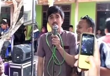 Video Lama Duta Sheila On 7 Nyanyi di Pernikahan Warga Viral Lagi, Netizen: Keren, Idola Saya Nih Video Lama Duta Sheila On 7 Nyanyi di Pernikahan Warga Viral Lagi, Netizen: Keren, Idola Saya Nih