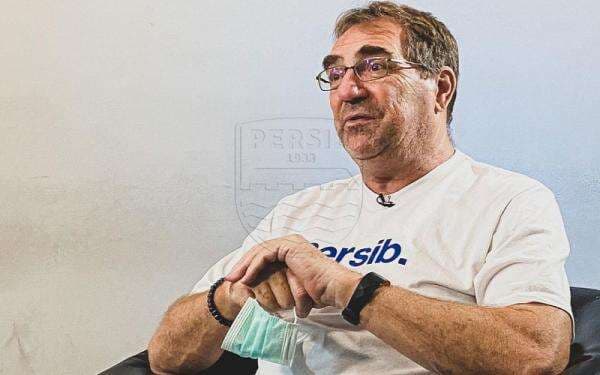 Persib Tak Akan Pecat Pelatih Robert Rene Alberts, Alasannya Bawa-bawa Pep Guardiola Persib Tak Akan Pecat Pelatih Robert Rene Alberts, Alasannya Bawa-bawa Pep Guardiola