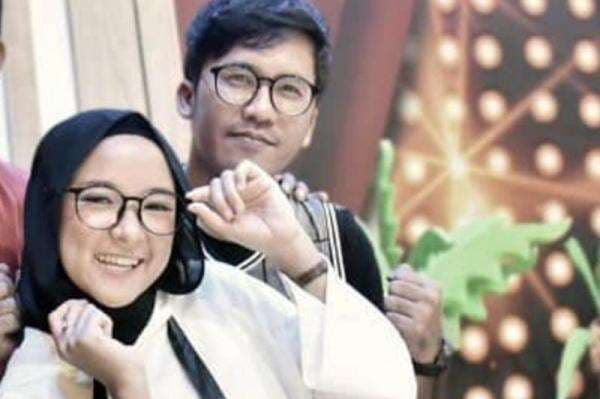 Video Ayus dan Nissa Sabyan Berbaring di Pangkuan Ririe Fairus Kembali Viral, Ini Kata Netizen Video Ayus dan Nissa Sabyan Berbaring di Pangkuan Ririe Fairus Kembali Viral, Ini Kata Netizen