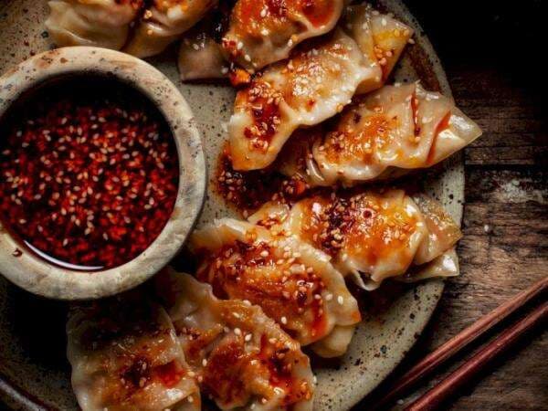 Mengenal Gyoza atau Jiaozi, Kuliner Khas Imlek dengan Seribu Filosofi Mengenal Gyoza atau Jiaozi, Kuliner Khas Imlek dengan Seribu Filosofi