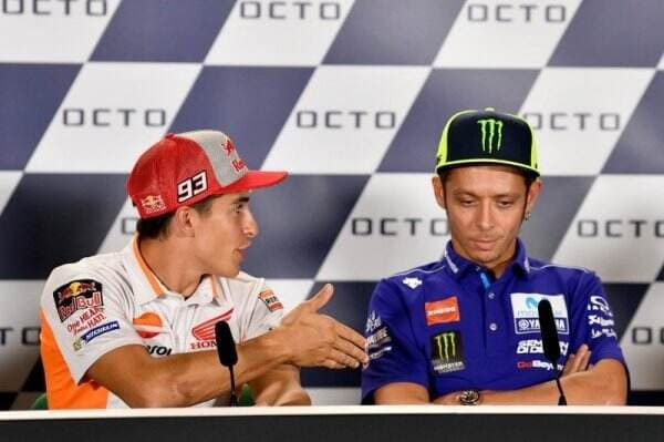 Meski Sama-Sama Sukses, Valentino Rossi dan Marc Marquez Tetap Tak Bisa Disamakan