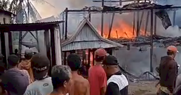 Satu Unit Rumah Milik Warga di Desa Sapanang Jeneponto Ludes Terbakar