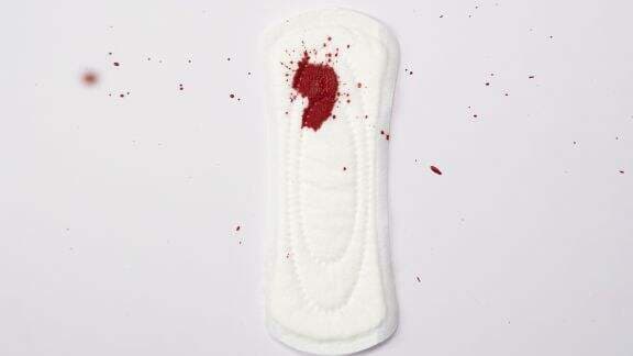 Darah Menstruasi Berbau `Busuk`? Mungkin Ini yang Jadi Penyebabnya, Moms Wajib Tahu Nih! Darah Menstruasi Berbau `Busuk`? Mungkin Ini yang Jadi Penyebabnya, Moms Wajib Tahu Nih!