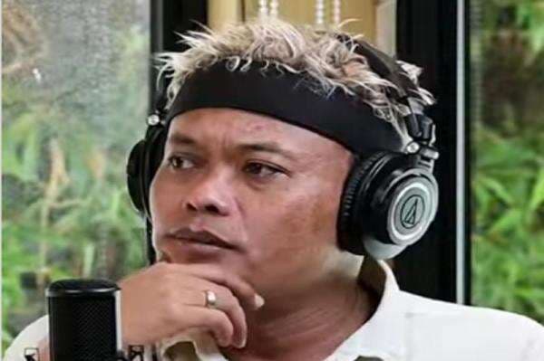 Sule Potong Rambut dan Pakai Bandana, Ingin seperti Atta Halilintar malah Dicap Mirip Naruto Sule Potong Rambut dan Pakai Bandana, Ingin seperti Atta Halilintar malah Dicap Mirip Naruto