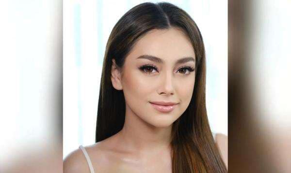 Potret Manis Celine Evangelista Kenakan Tank Top, Netizen: Panutanku Potret Manis Celine Evangelista Kenakan Tank Top, Netizen: Panutanku