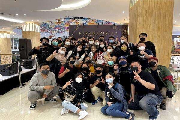 Komunitas Ariellice Bikin Nostalgia di Hari Kelulusan Ariel JKT48 Komunitas Ariellice Bikin Nostalgia di Hari Kelulusan Ariel JKT48