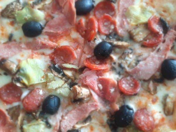 Delizioso! Kombinasi Ini Bikin Mike Pizza jadi Berbeda, Pedasnya Juara! Delizioso! Kombinasi Ini Bikin Mike Pizza jadi Berbeda, Pedasnya Juara!