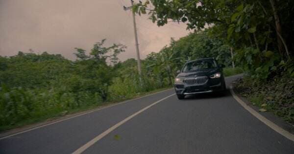 4 Varian BMW Tampil di Film Serial Singkong Keju