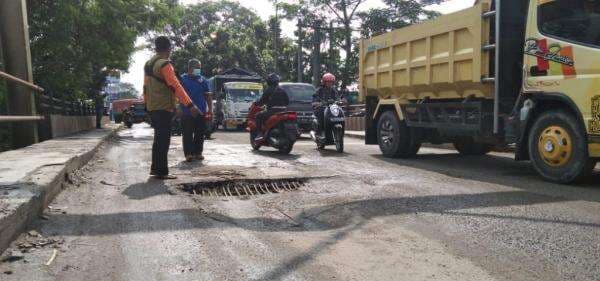 Aneh Jembatan Ciujung Baru di Lebak Setiap Tahun Rusak; Ini Keempat Kalinya Aneh Jembatan Ciujung Baru di Lebak Setiap Tahun Rusak; Ini Keempat Kalinya