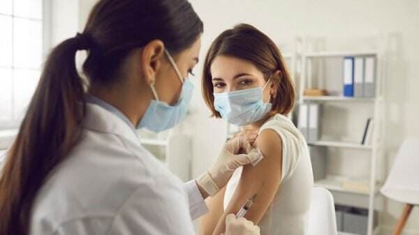 Aturan Baru Vaksinasi: Belum Suntik Dosis Kedua dalam 6 Bulan Wajib Ulang dari Awal