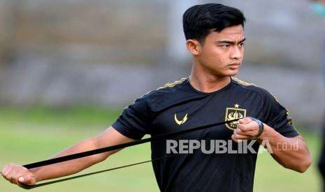 In Picture: Pratama Arhan Gabung dengan Tokyo Verdy, Dikontrak Dua Tahun In Picture: Pratama Arhan Gabung dengan Tokyo Verdy, Dikontrak Dua Tahun
