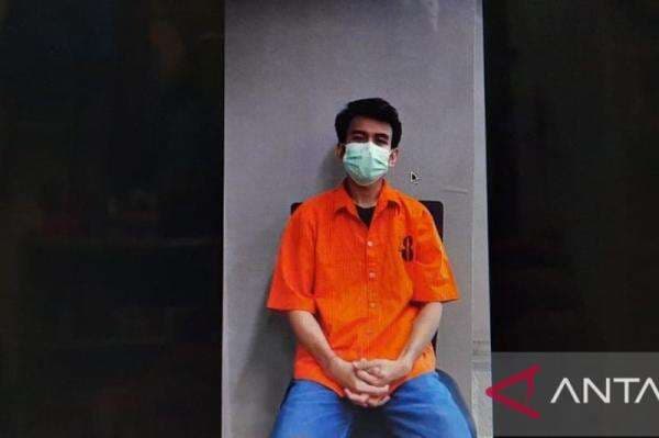 Viral Video Adam Deni Minta Maaf kepada Ahmad Sahroni: Maafkan Saya, Agar Bisa Keluar Nafkahi Ibu Viral Video Adam Deni Minta Maaf kepada Ahmad Sahroni: Maafkan Saya, Agar Bisa Keluar Nafkahi Ibu