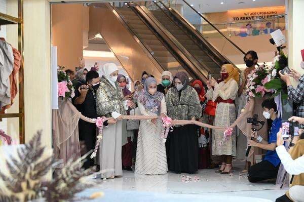 La Sabelle, Brand Lokal Banjarmasin yang Tampil di Paris Fashion Week 2022 La Sabelle, Brand Lokal Banjarmasin yang Tampil di Paris Fashion Week 2022